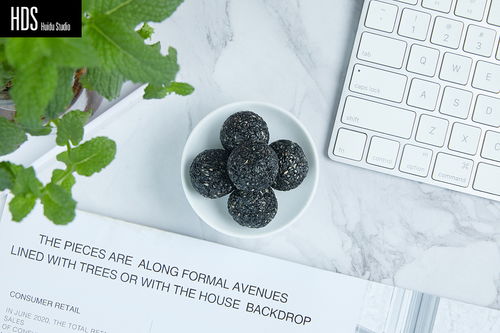 食品类芝麻丸产品静物场景图拍摄指南 融入营养土元素的创意呈现